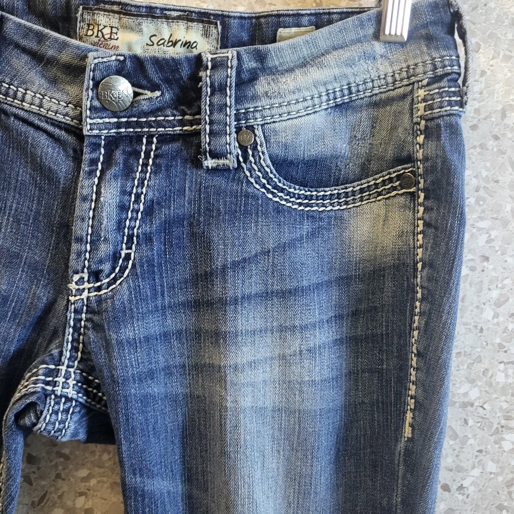 BKE, Women's Sabrina Flare Leg Denim, Distressed,‎ Stretch, Size 30R